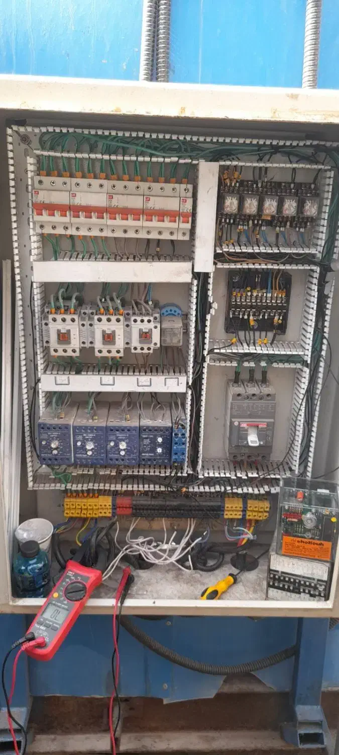 برقکار ، تعمیرات برق و برقکاری صنعتی|خدمات پیشه و مهارت|خرمشهر, |دیوار