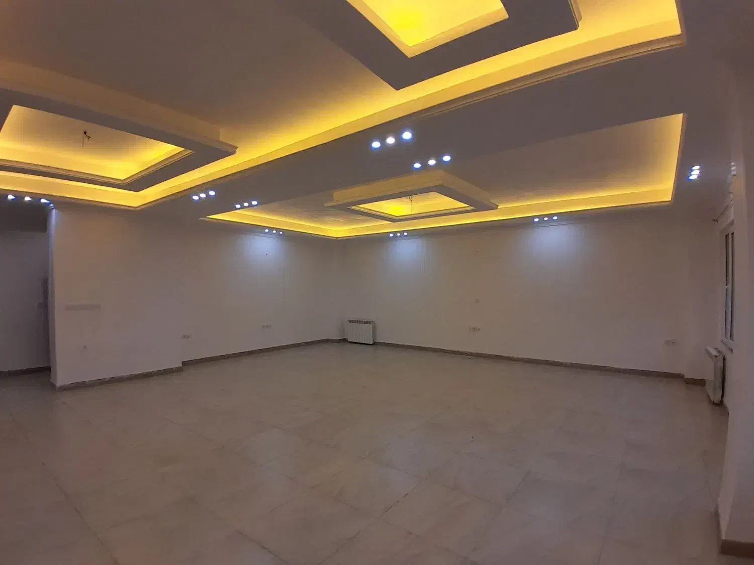 آپارتمان ۱۷۰ متری واقع در بلوار شیرودی|اجارهٔ آپارتمان|تنکابن, |دیوار