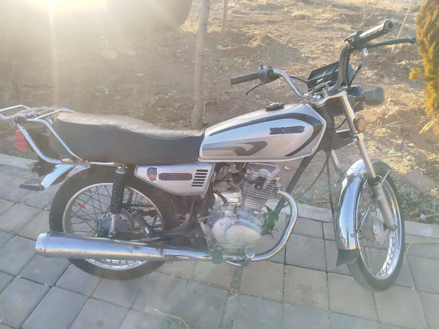 موتور 125 نقره ای|موتورسیکلت|نهاوند, |دیوار