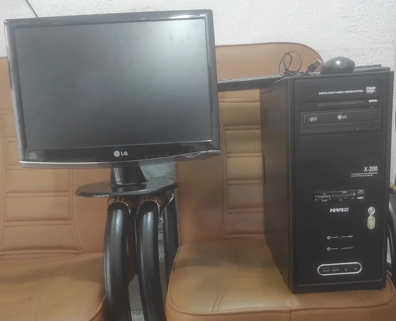 کامپیوتر کامل ddr2 با lcd 19LG|رایانه رومیزی|رشت, سعدی (تختی)|دیوار