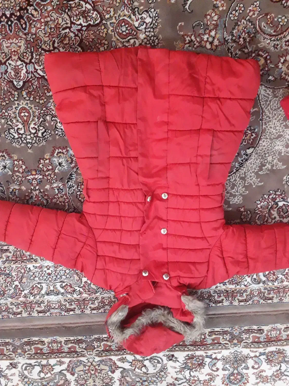 کاپشن هشت نه ساله در حد سالم|کفش و لباس بچه|قم, ولیعصر|دیوار