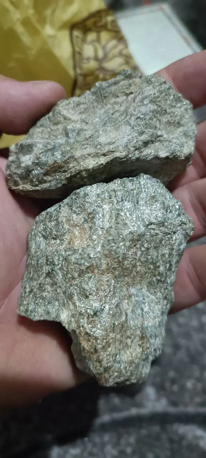 سنگ قیمتی با رگه نقره وطلا|کلکسیون اشیاء عتیقه|گوآور, |دیوار