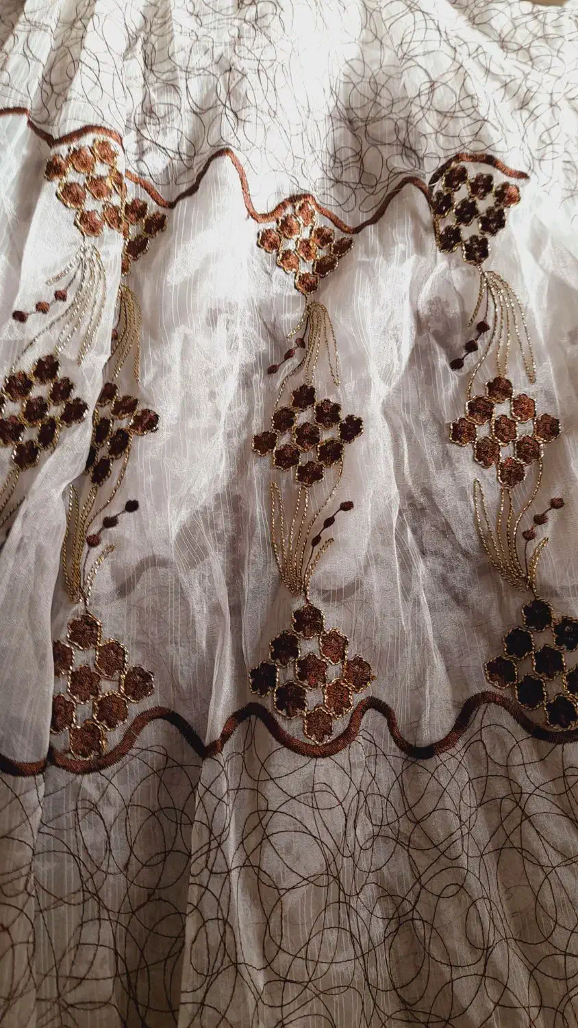 پرده حریر|پرده، رانر، رومیزی|قم, چهل درخت‎|دیوار