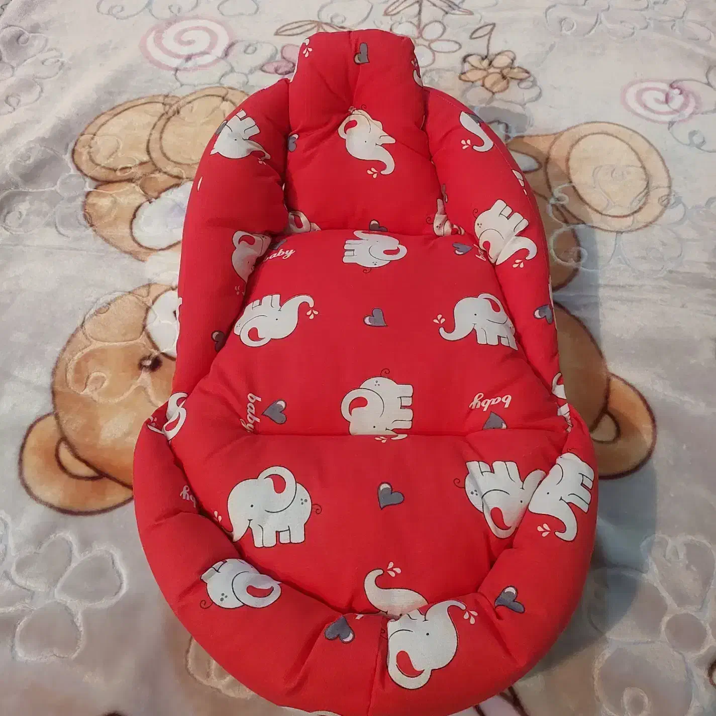 آغوشی برای نوزاد|کالسکه و لوازم جانبی|بروجرد, |دیوار