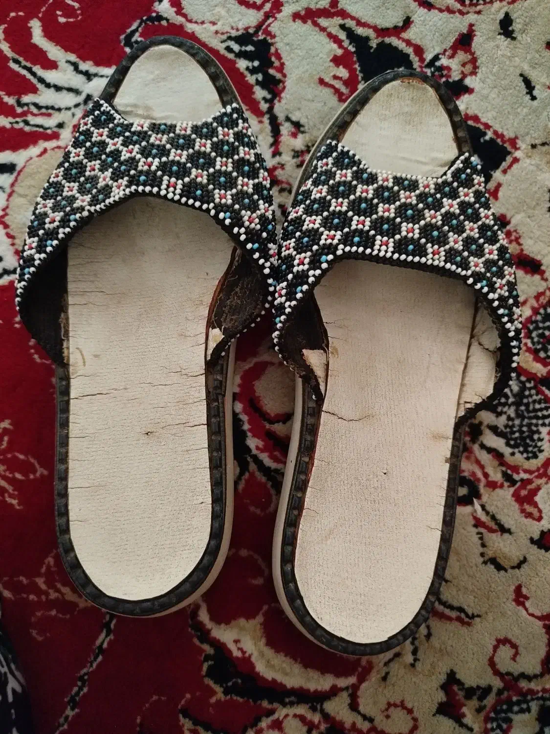 دمپایی بافت زندان|کیف، کفش، کمربند|زنجان, |دیوار