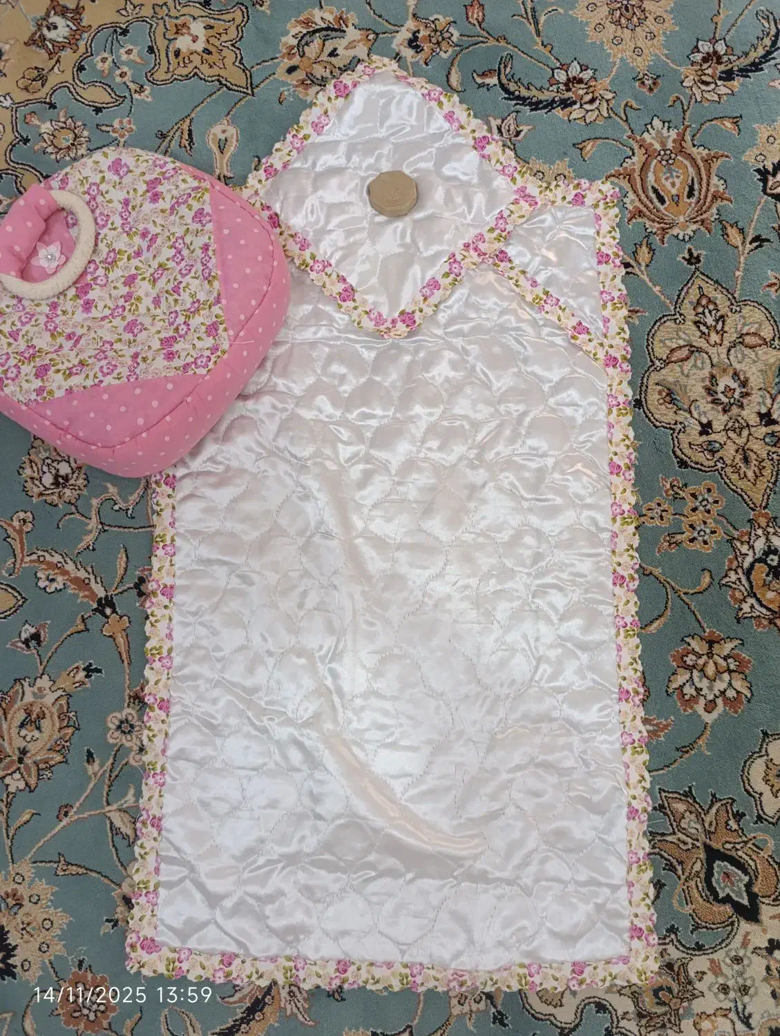 کیف نماز شامل چادر و جانماز مناسب جشن تکلیف|کفش و لباس بچه|قم, آزادگان|دیوار