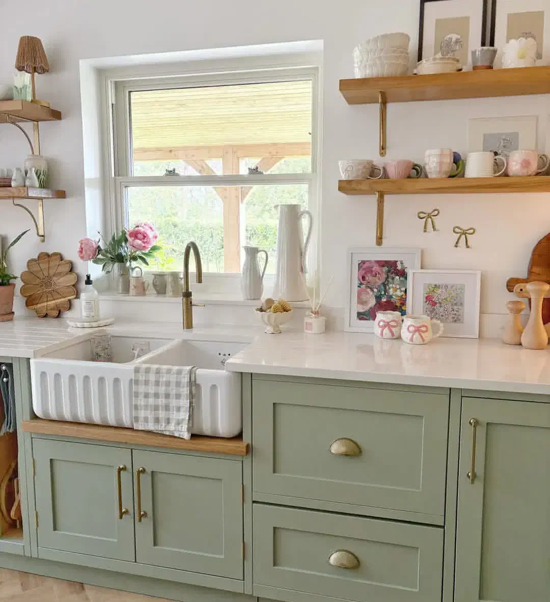 سمپاشی اماکن به صورت قانونی و با مجوز رسمی|خدمات نظافت|همدان, |دیوار