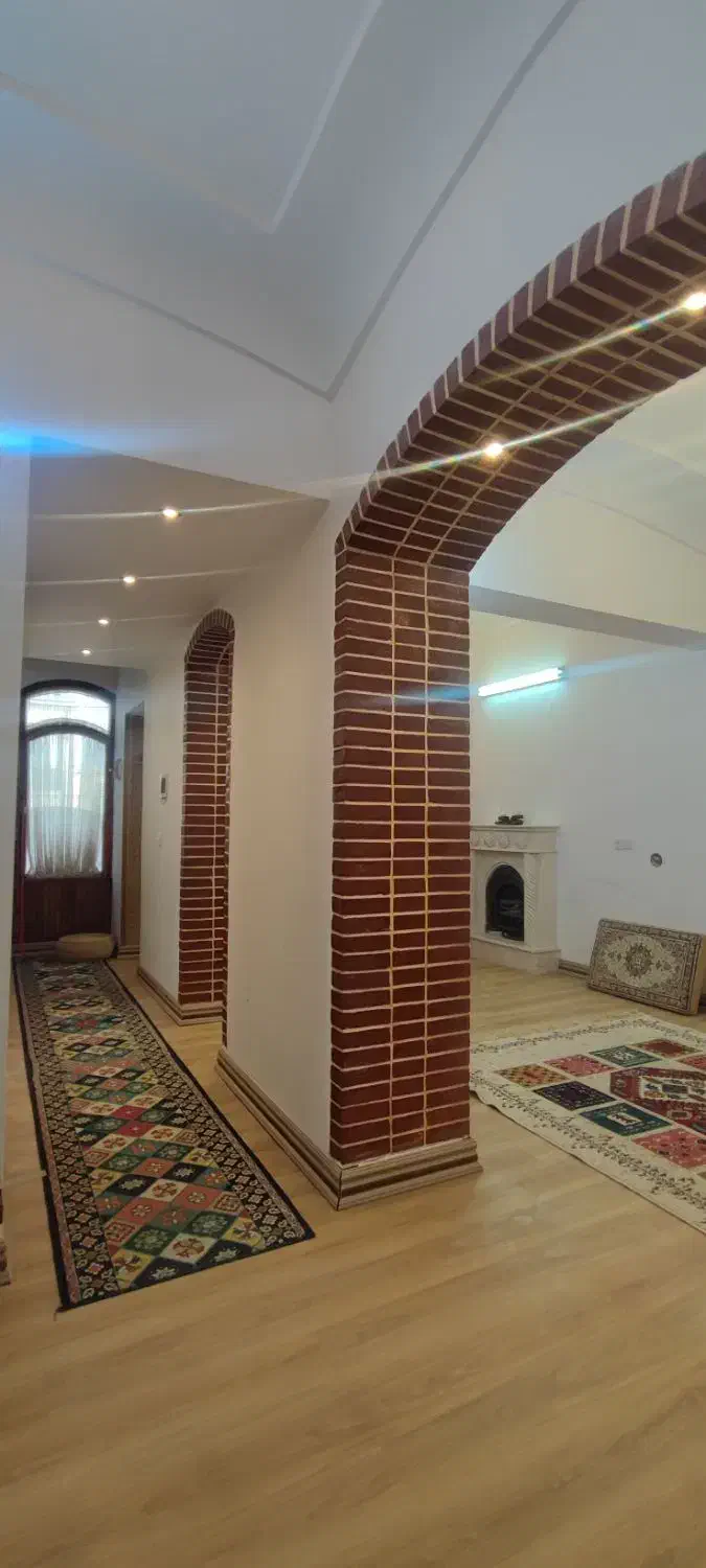 (خانه مسافر )سنتی دربست قلب شهر|اجارهٔ کوتاه‌مدت آپارتمان و سوئیت|کاشان, جمال آباد|دیوار
