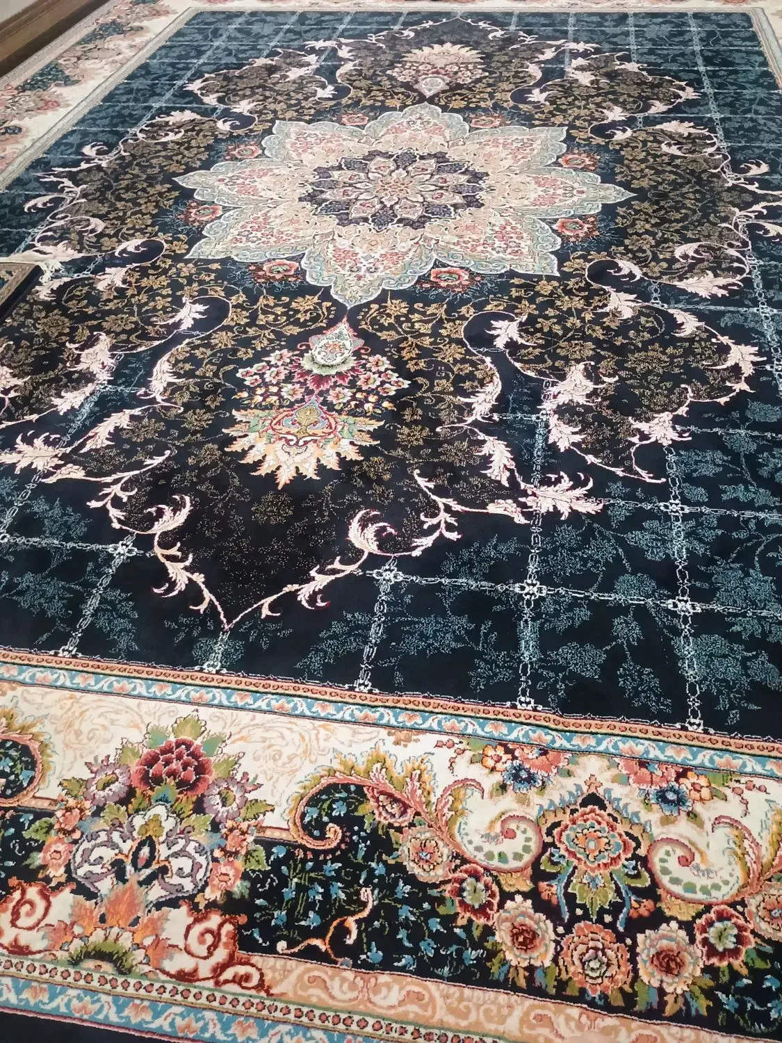 سلام فرش|فرش|خرمآباد, |دیوار