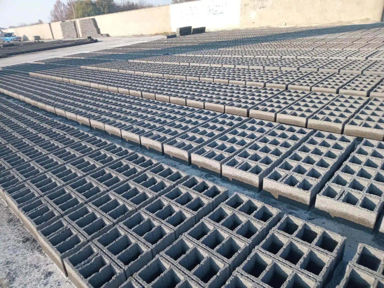 بلوک پرسی با دستگاه انومات|مصالح و تجهیزات ساختمان|کرج, رباط ماشین|دیوار