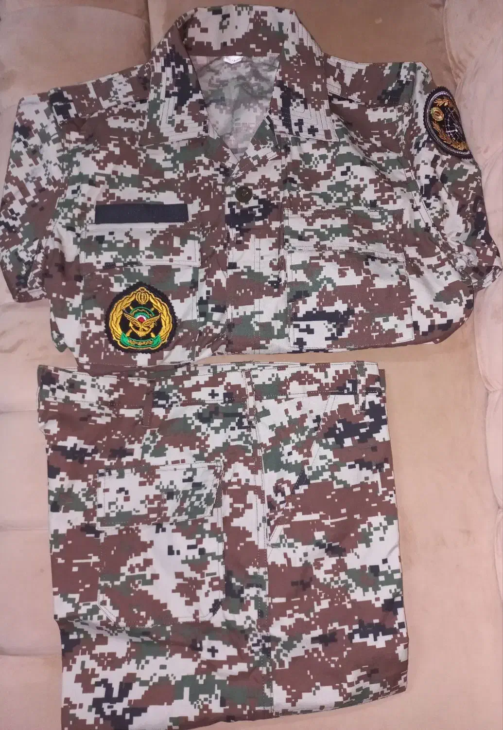 لباس وکلاه نظامی(پدافند)|لباس|ساری, |دیوار