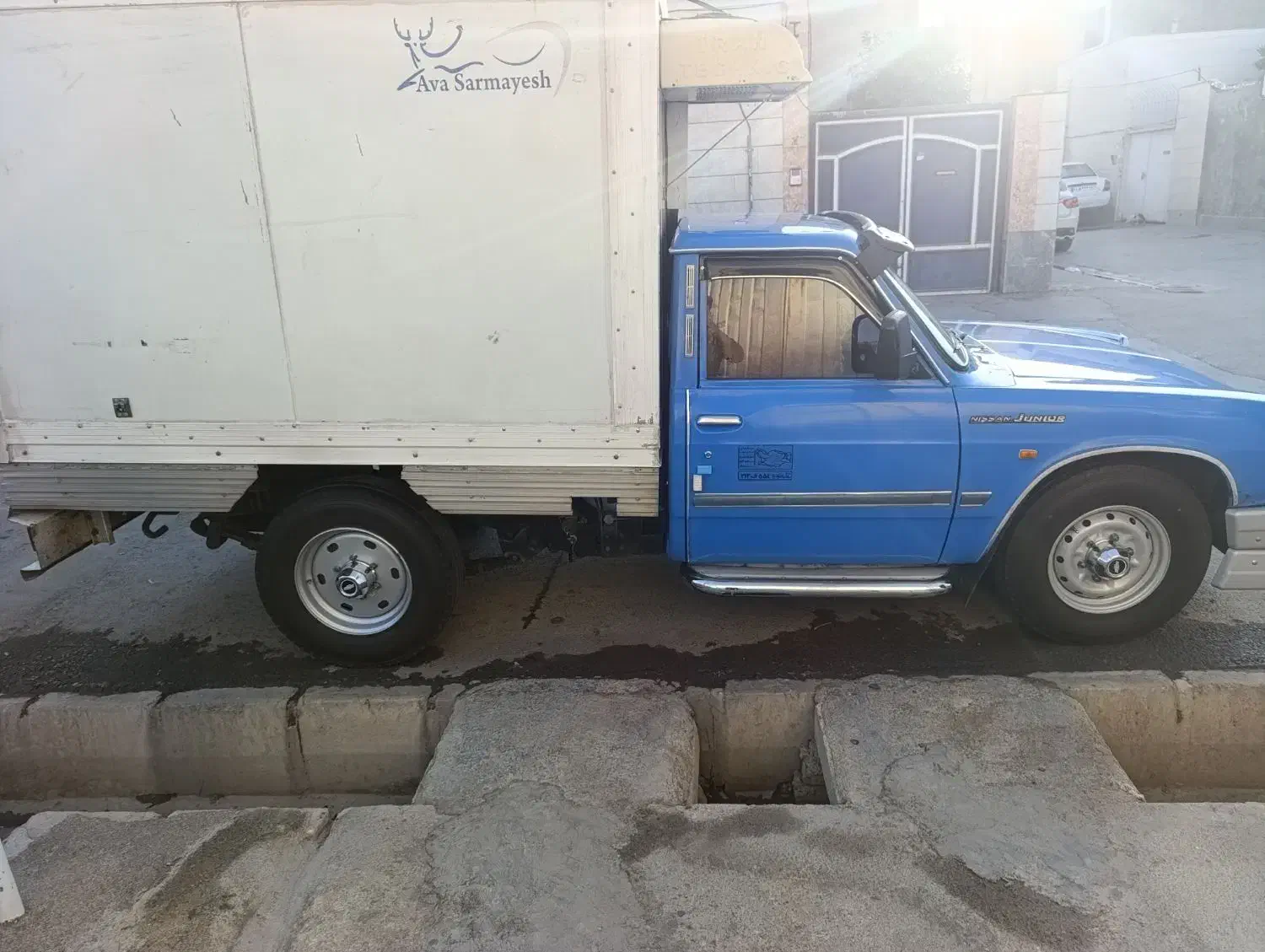 نیسان یخچالدار مدل 95|خودرو سواری و وانت|شیراز, شهرک مهرگان|دیوار