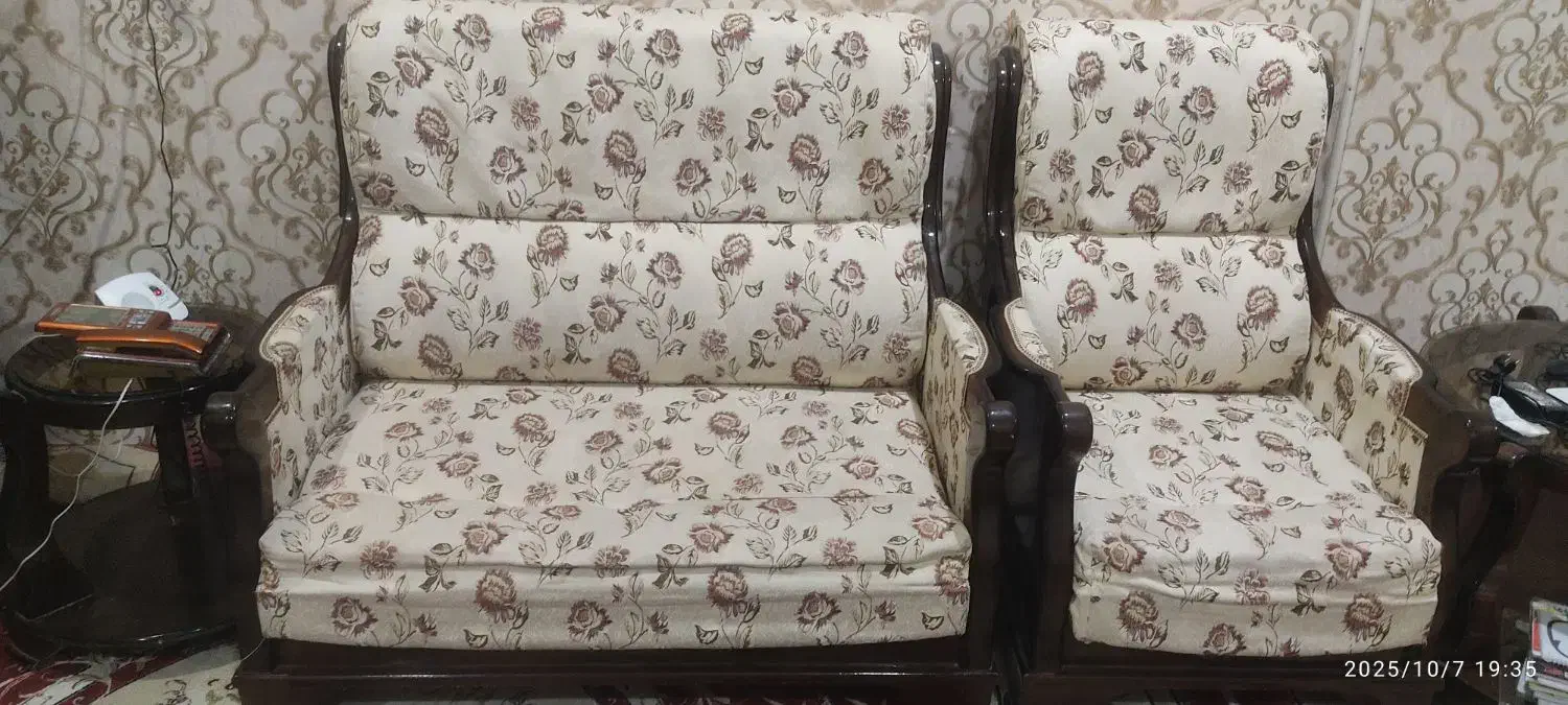 فروش فوری مبل|مبلمان خانگی و میز عسلی|یزد, |دیوار