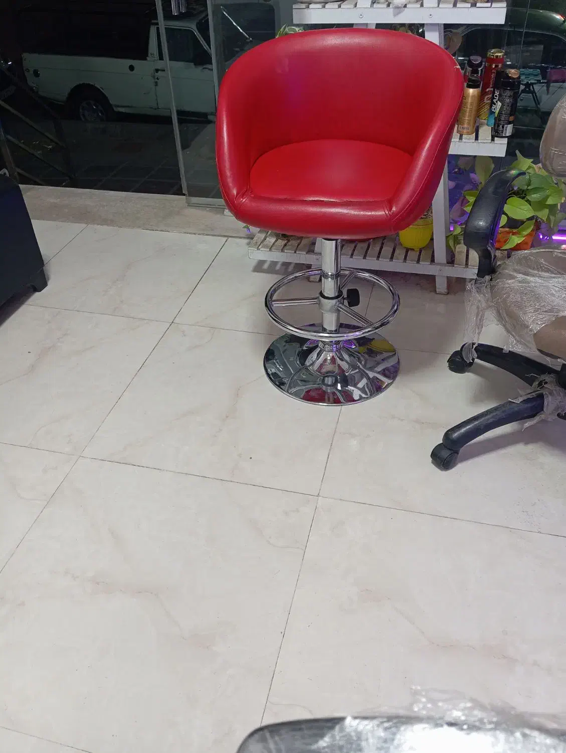 صندلی فنری|صندلی و نیمکت|قرچک, مهدیه|دیوار