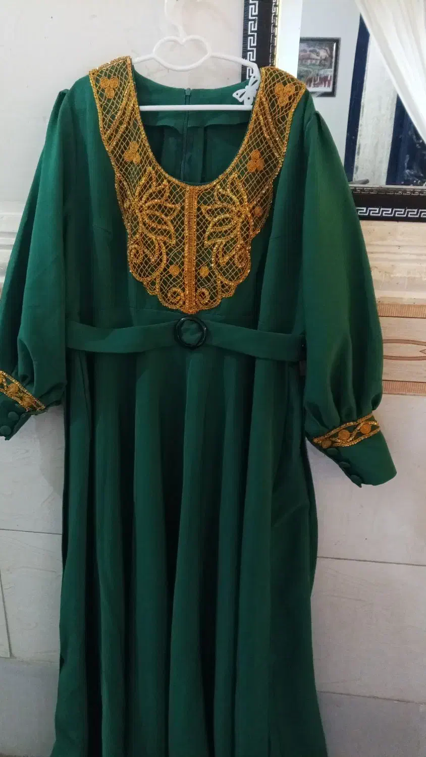 لباس مجلسی|لباس|کارون, |دیوار