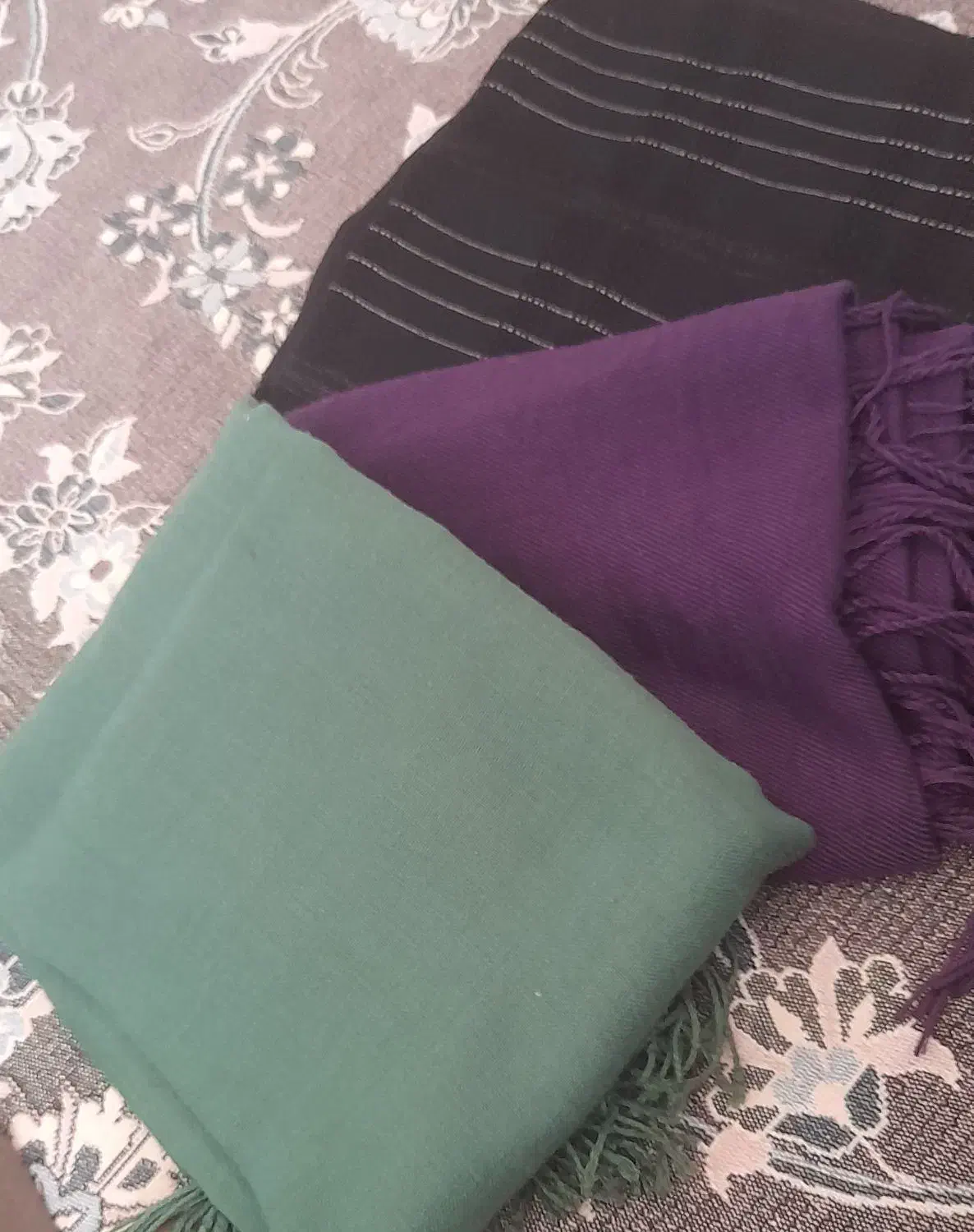 شال|لباس|بروجرد, |دیوار