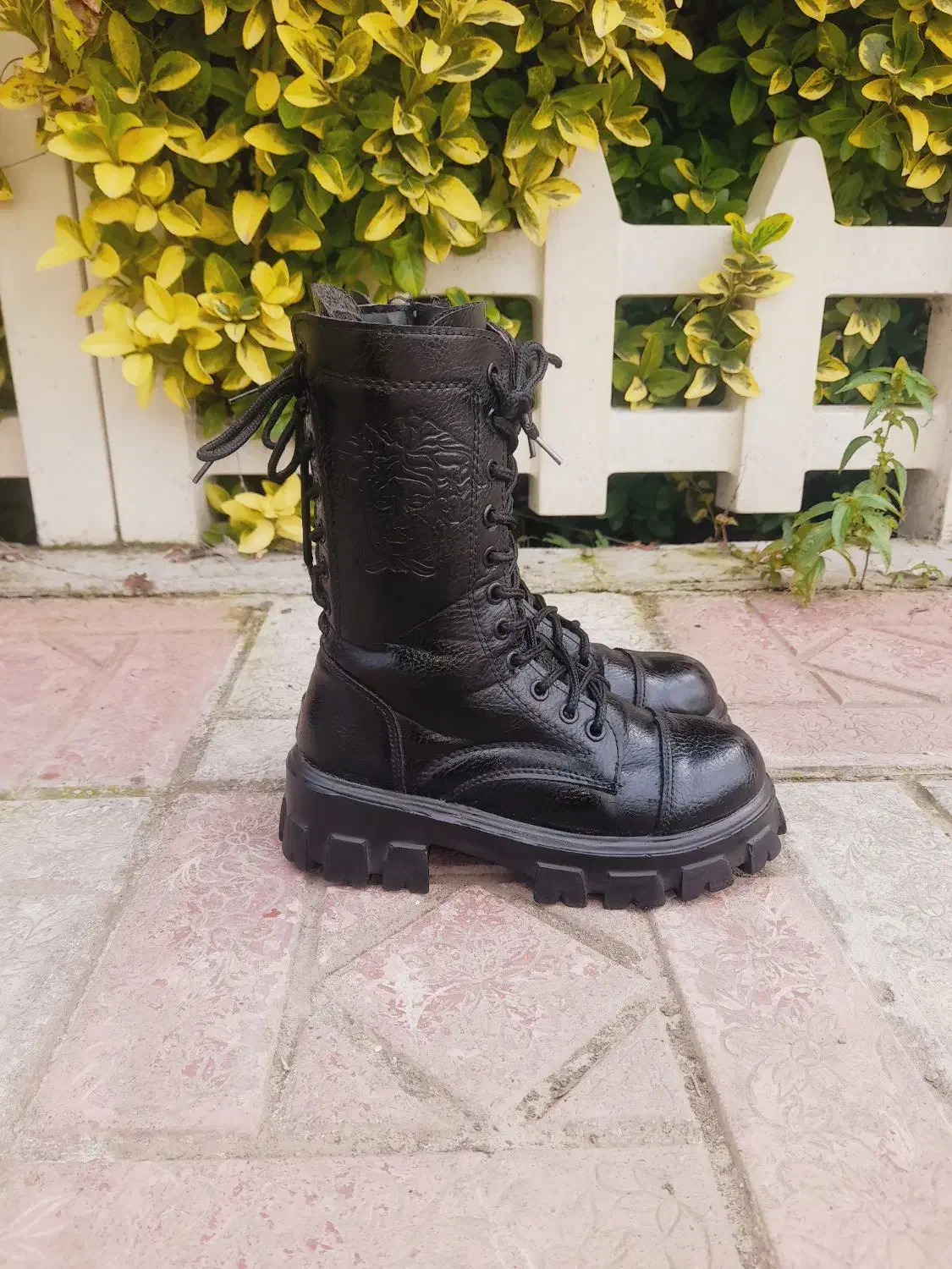 کفش بوت و نیم بت دخترانه در حد نو|کفش و لباس بچه|رشت, عینک|دیوار