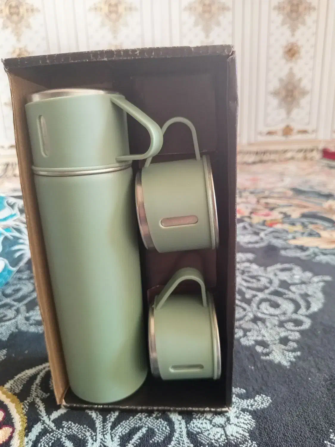 فلاکس و ایرپاد|قوری، کتری، قهوه‌ساز دستی|یاسوج, |دیوار