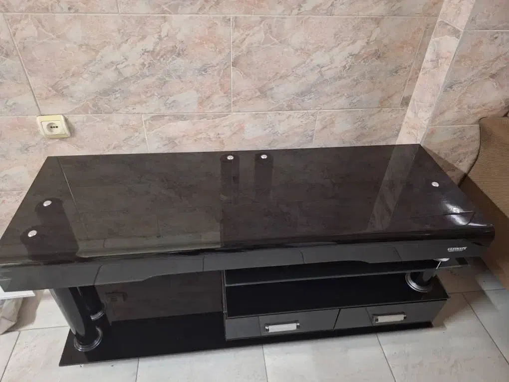 مبلمان،میز ناهار خوری،میز تلوزیون|مبلمان خانگی و میز عسلی|آستانه اشرفیه, |دیوار