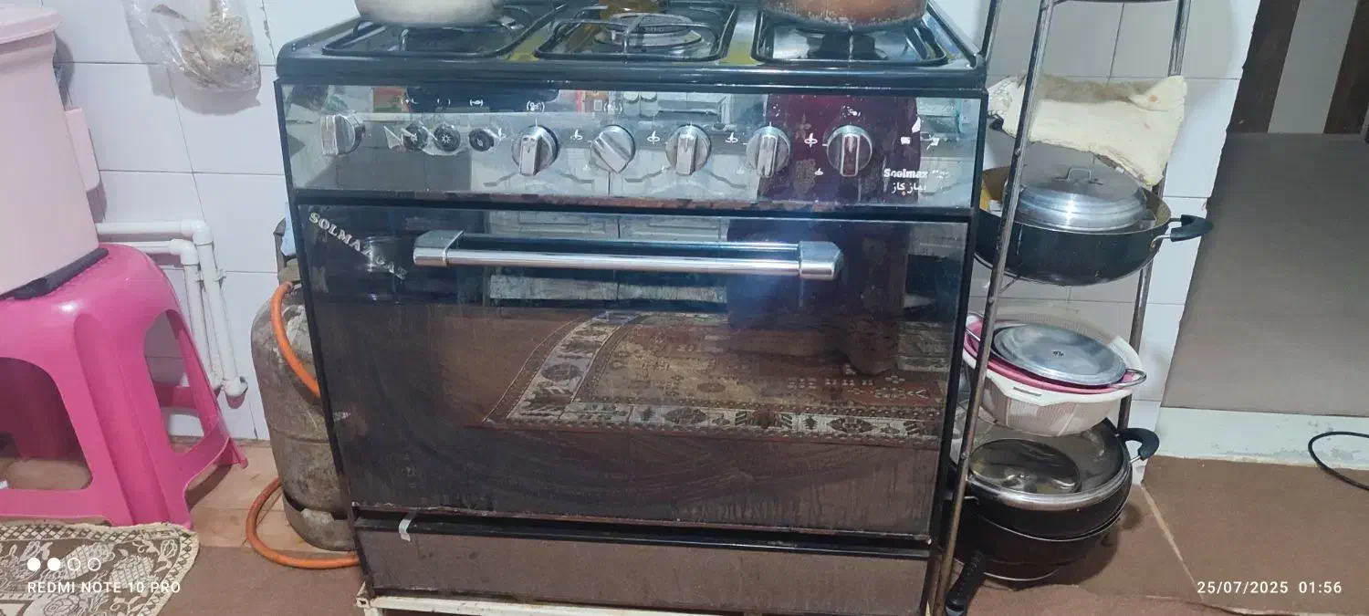 چند وسیله تمیز .|میز تلویزیون|شوشتر, |دیوار