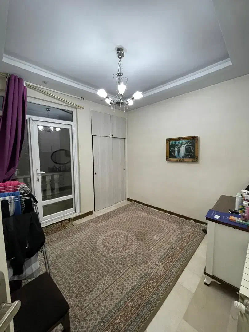 ۲ خواب / سالن پرده خور / آلاله شرقی