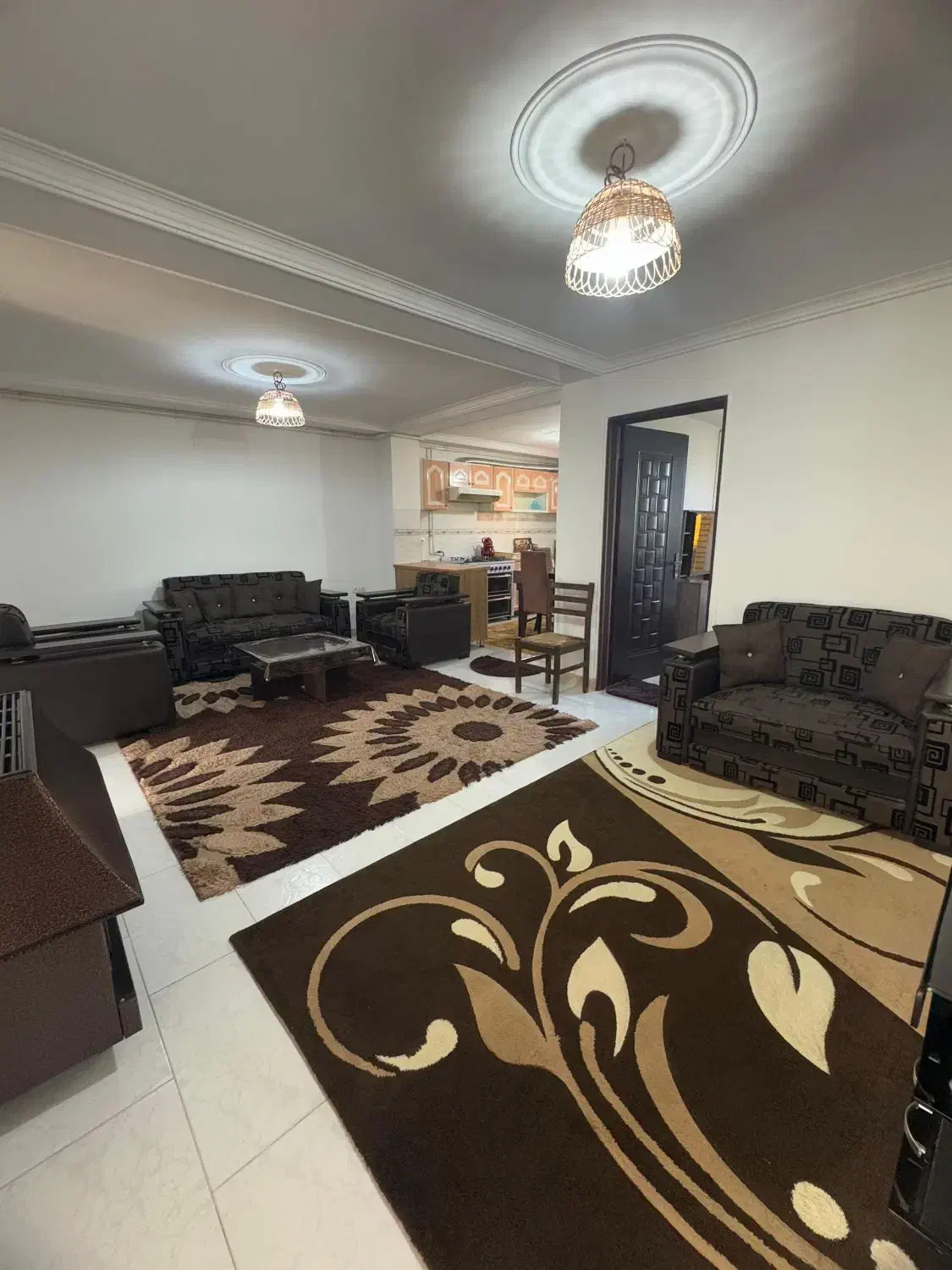 سوئیت    ویلا      اجاره شبانه روز|اجارهٔ کوتاه‌مدت آپارتمان و سوئیت|رشت, بیجارپس|دیوار