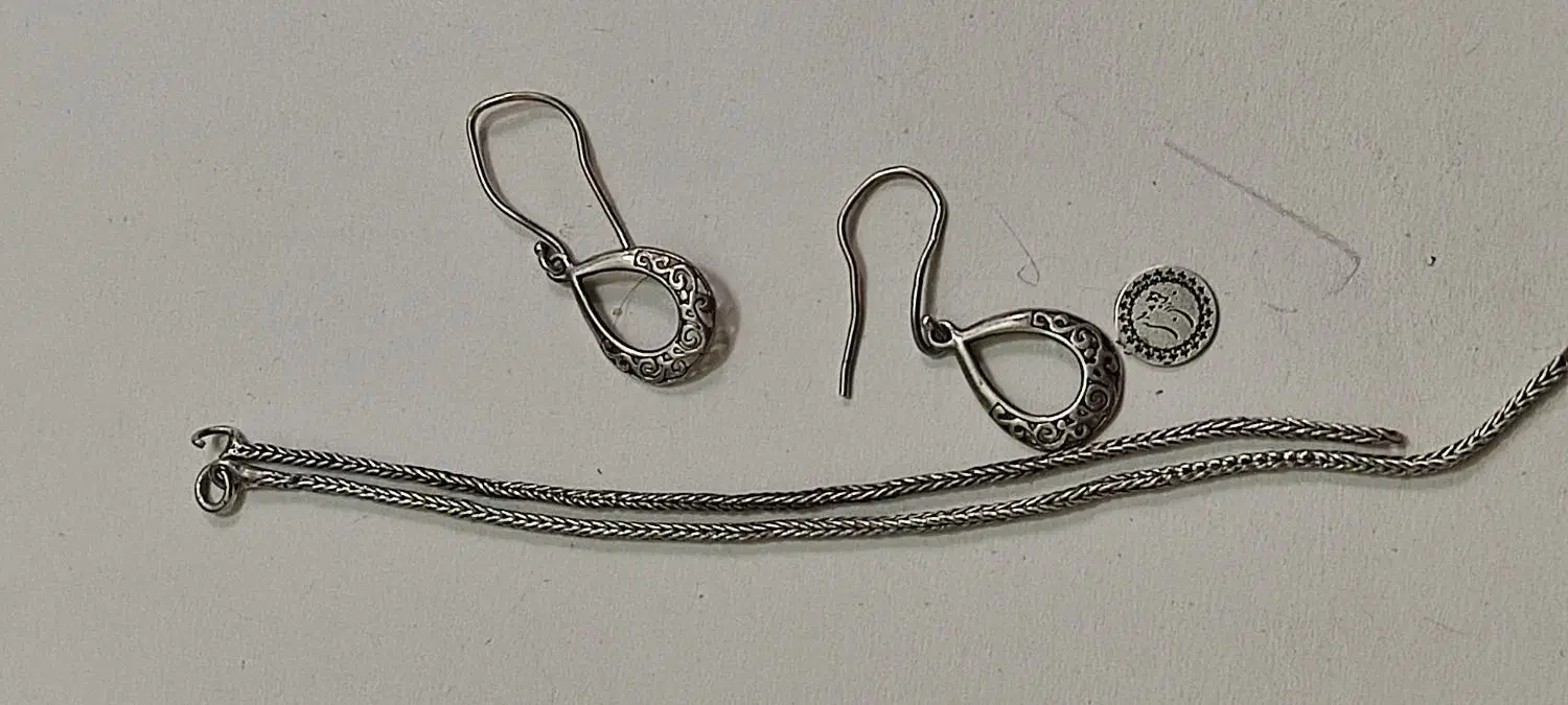 زنجیر ومدال وگوشواره|جواهرات|تبریز, |دیوار