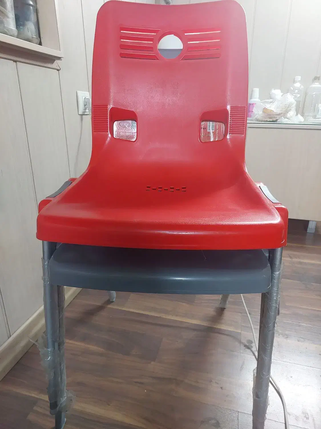 صندلی پلاستیکی درجه ۱|صندلی و نیمکت|تهران, جمال‌زاده|دیوار