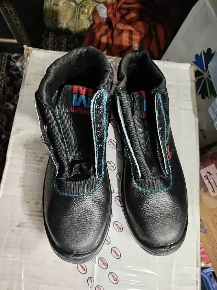 کفش کار|کیف، کفش، کمربند|کرمان, |دیوار