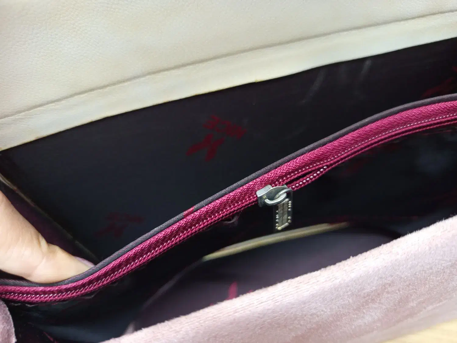 کیف زنانه|کیف، کفش، کمربند|ساری, |دیوار