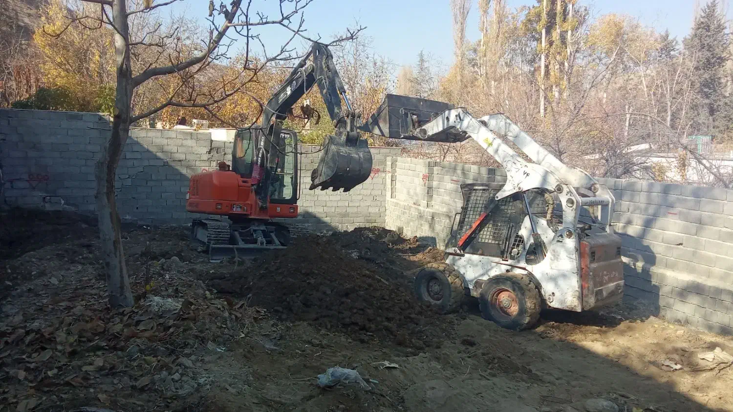 بابکت بیل ومینی بیل خاور حمل نخاله کندن استخر|خدمات حمل و نقل|کرج, شهرک پردیسان|دیوار