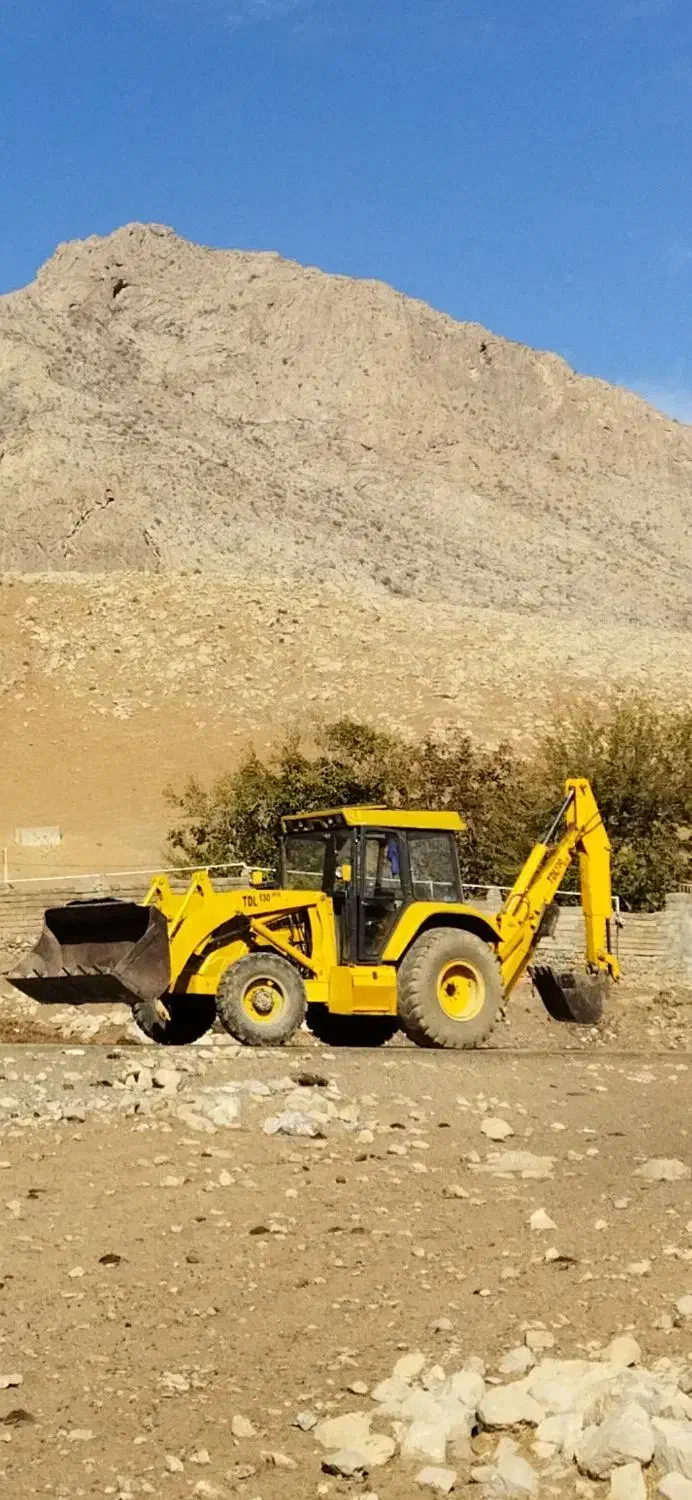 بیل بکهو تی دی ال 130 شش سیلندر|خودرو سنگین|کرمانشاه, |دیوار