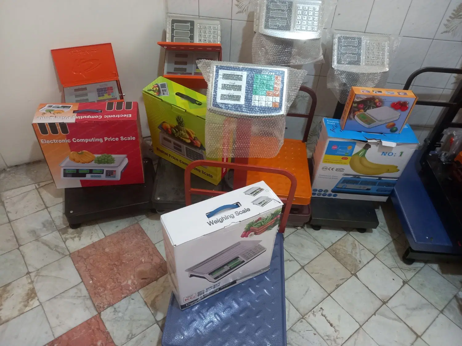 ترازو چهل کیلو باسکول ۱۰۰ و ۳۰۰ علمک دار و بی علمک|سایر لوازم برقی|تهران, شوش|دیوار