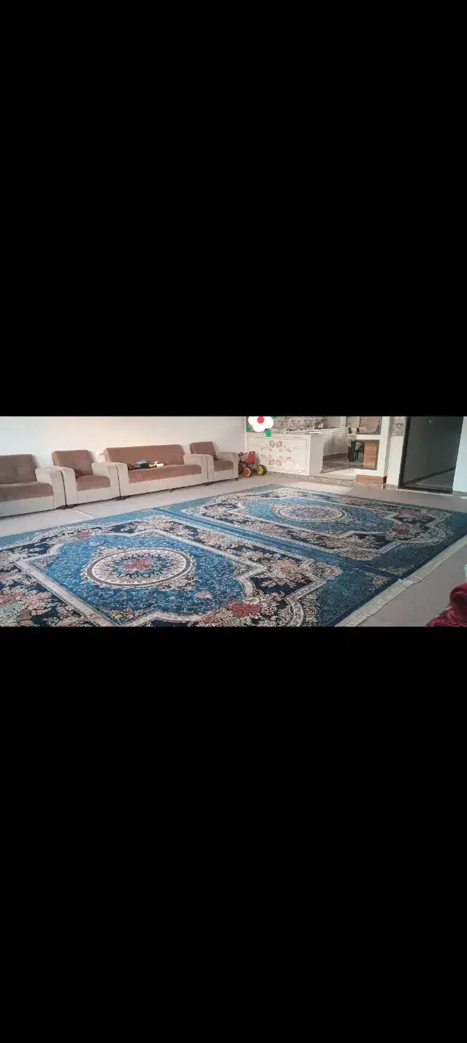 فروش فرش 700شانه اصل همراه با مبل|فرش|مهاباد (آذربایجان غربی), |دیوار