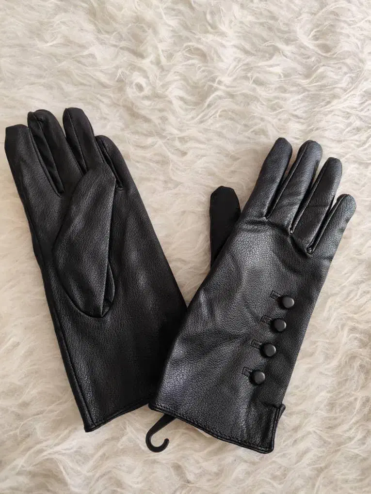 دستکش های چرم و بافتنی زنانه و خارجی|لباس|شیراز, میانرود|دیوار