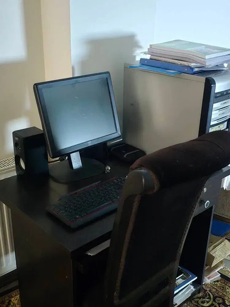 کامپیوتر قابل ارتقا|رایانه رومیزی|پردیس, فاز ۸|دیوار