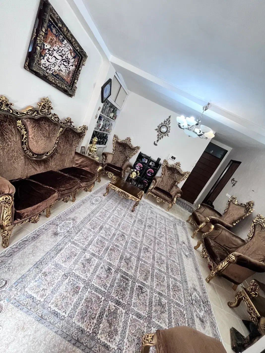 مبلمان ۹ نفره سلطنتی|مبلمان خانگی و میز عسلی|رباطکریم, رباطکریم|دیوار