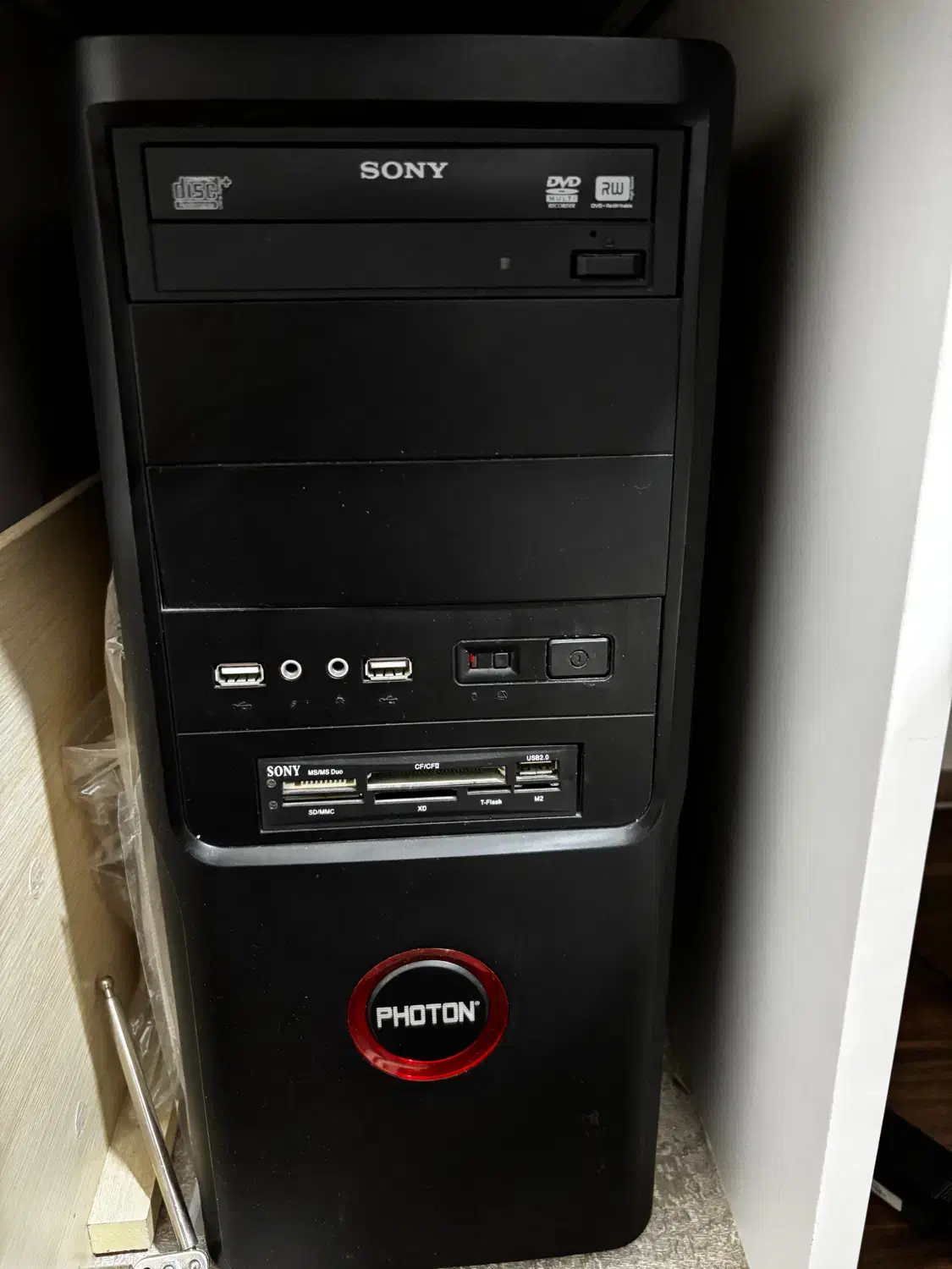 کامپیوتر با وسایل جانبی|رایانه رومیزی|خوی, |دیوار