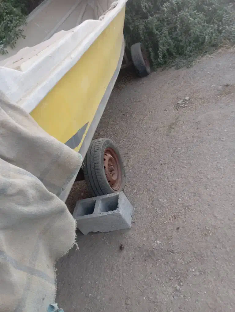 قایق ۸۵|قایق و سایر وسایل نقلیه|بند زرک, |دیوار