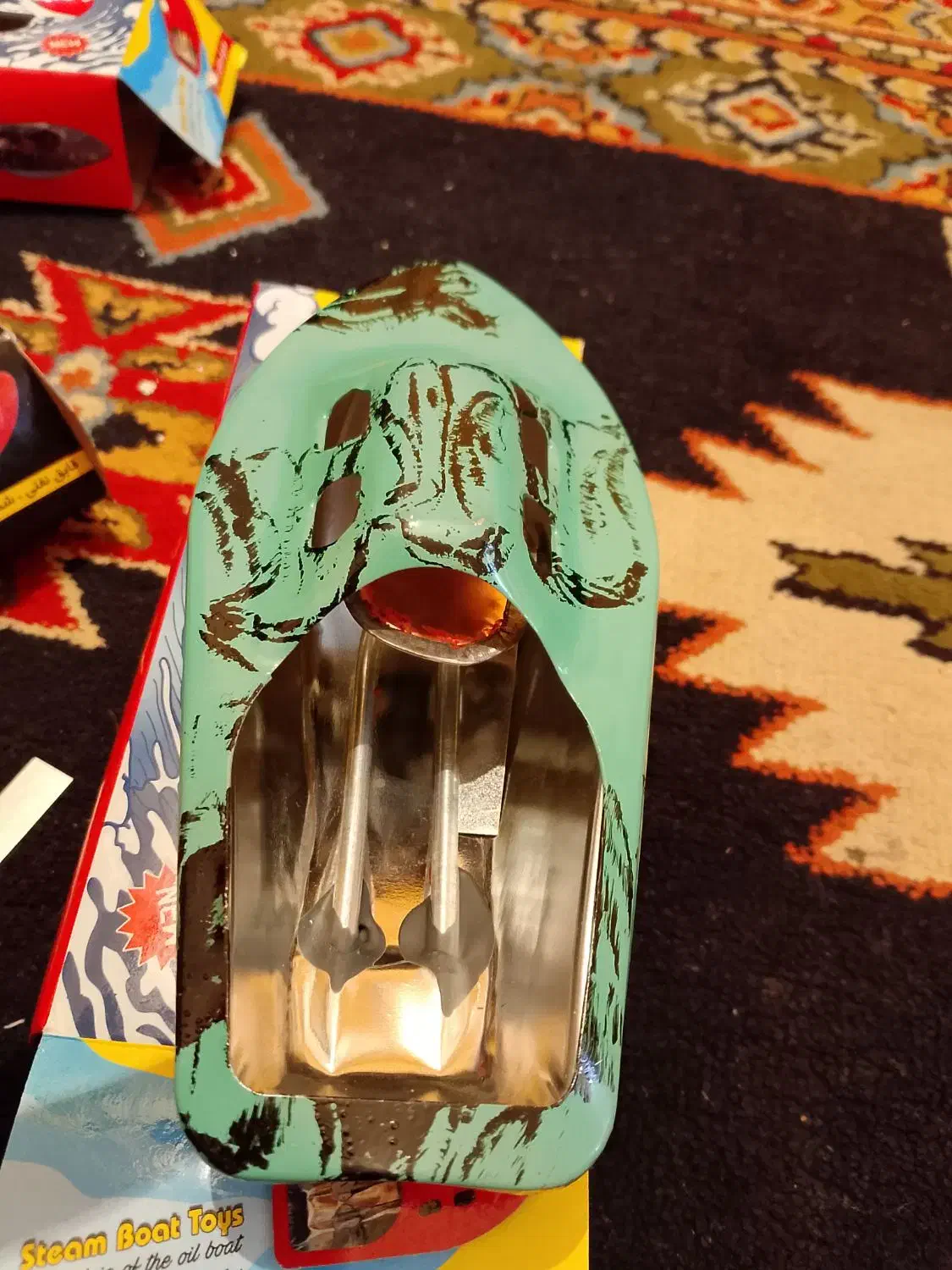 قایق آهنی تندرو داخل آب باشمع و ژل روشن میشه|اسباب‌‌بازی|دهدشت, |دیوار