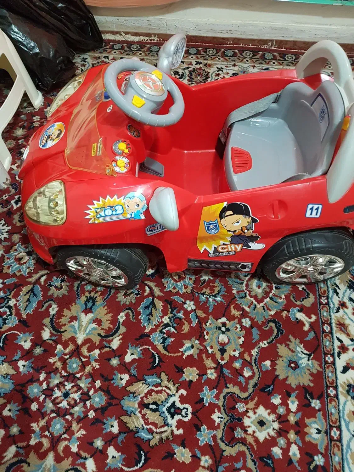 ماشین شارژی|اسباببازی بچه|قم, باجک یک|دیوار