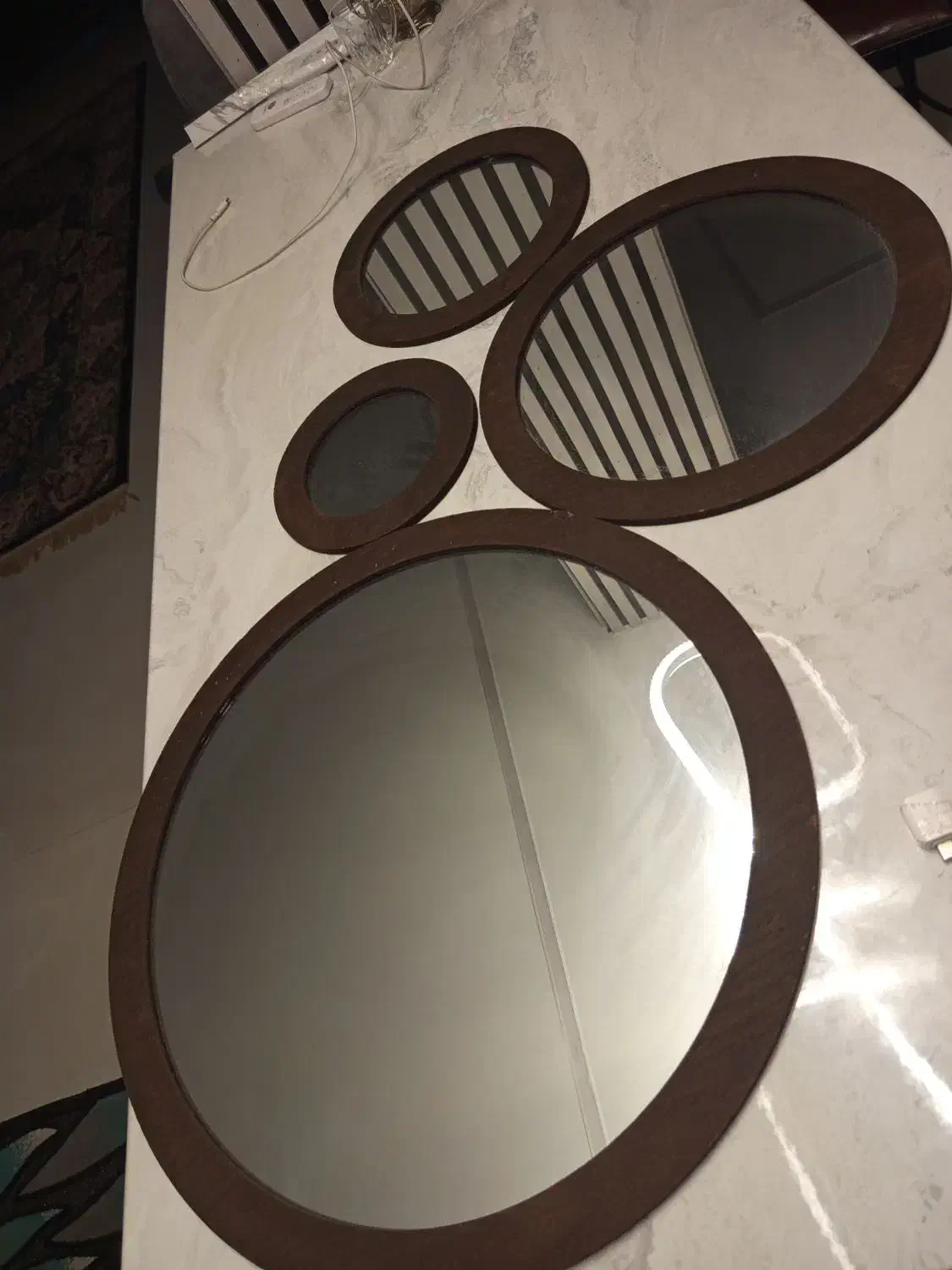 آیینه گرد چوبی|آینه|پردیس, فاز ۲|دیوار