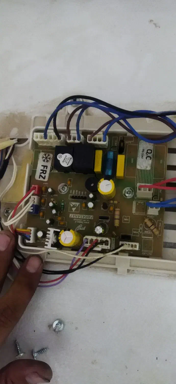 تعمیر،تعمیرات انواع یخچال در منزل و محل کار|خدمات پیشه و مهارت|قزوین, |دیوار