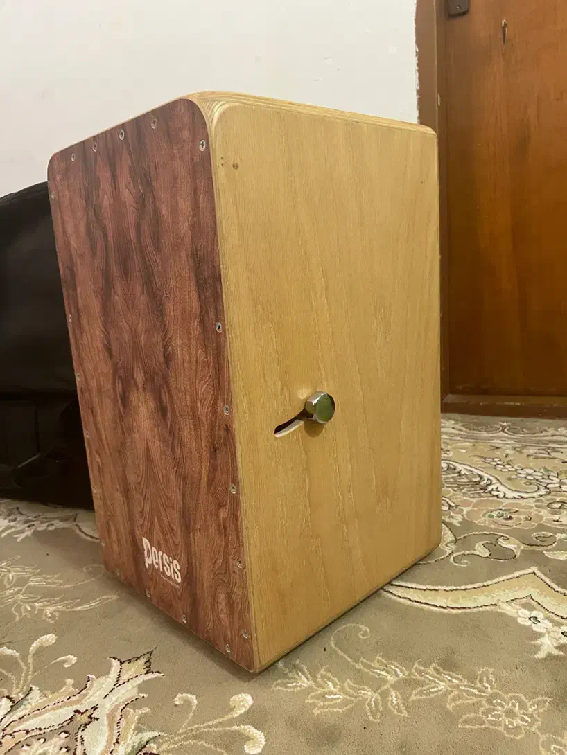 کاخن|درام و پرکاشن|بهشهر, |دیوار