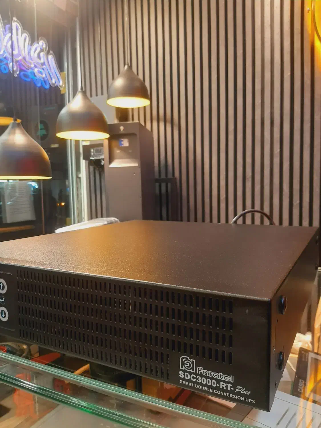 یوپی اس ۳۰۰۰ فاراتل|قطعات و لوازم جانبی رایانه|رشت, سعدی (تختی)|دیوار