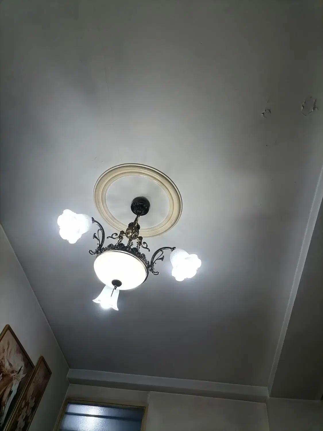 لوستر برنزی|لوستر و چراغ آویز|کرج, حصارک بالا|دیوار