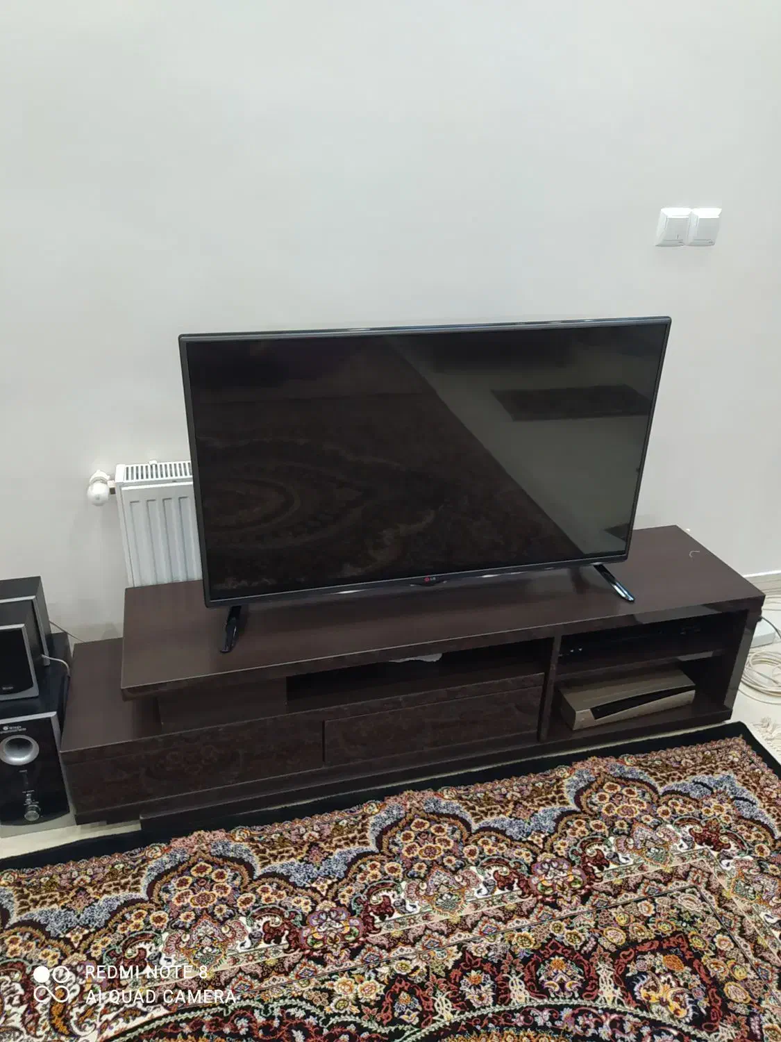 تلویزیون ال جی 42 اینچ|تلویزیون و پروژکتور|مشکین‌دشت, |دیوار