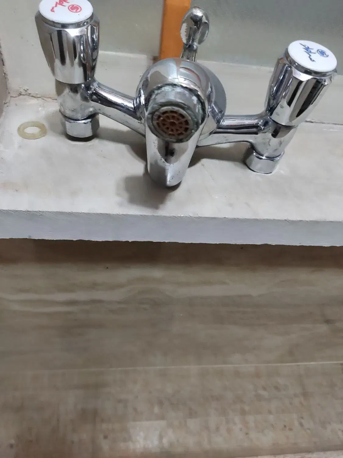 شیر مخلوت حمام با علم دوش سالم|لوازم حمام|اندیمشک, |دیوار