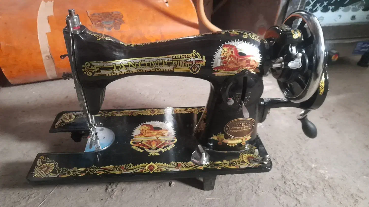 چرخ خیاطی سالم|چرخ خیاطی و ریسندگی|سنندج, |دیوار