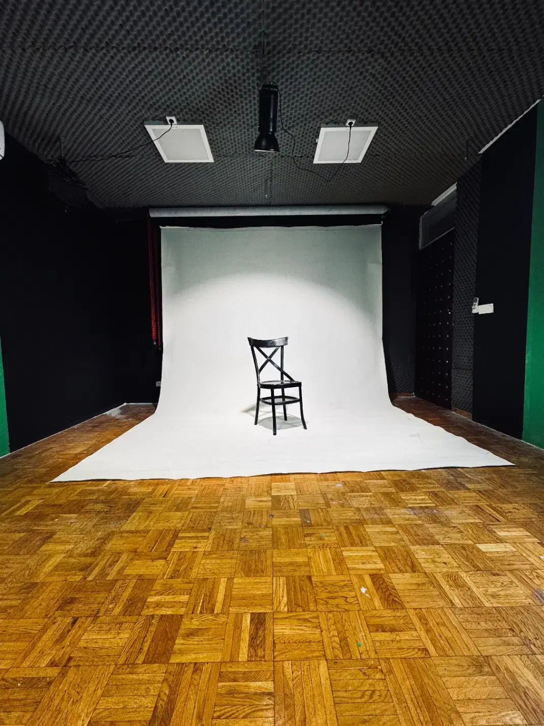 استودیو فیلمبرداری و عکاسی|اجارهٔ کوتاه‌مدت دفتر کار و فضای آموزشی|تهران, بهجت‌آباد|دیوار